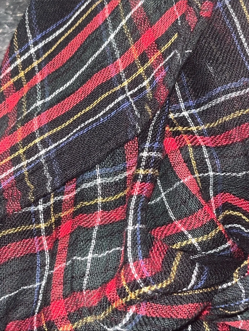Plaid Scarf - Black & Red -infinity wrap lightweight S23